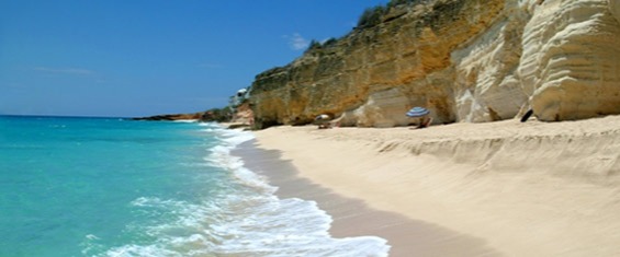 Cupecoy Beach