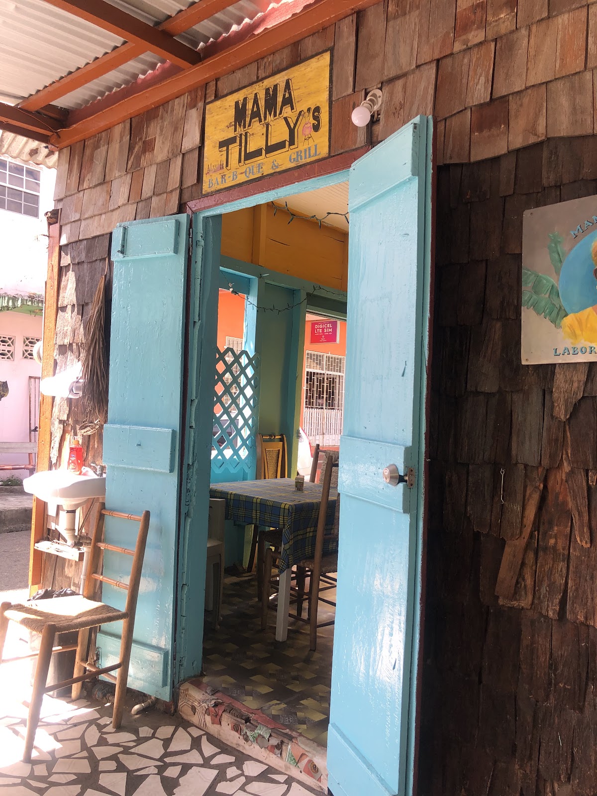 Mama Tilly's Bar
