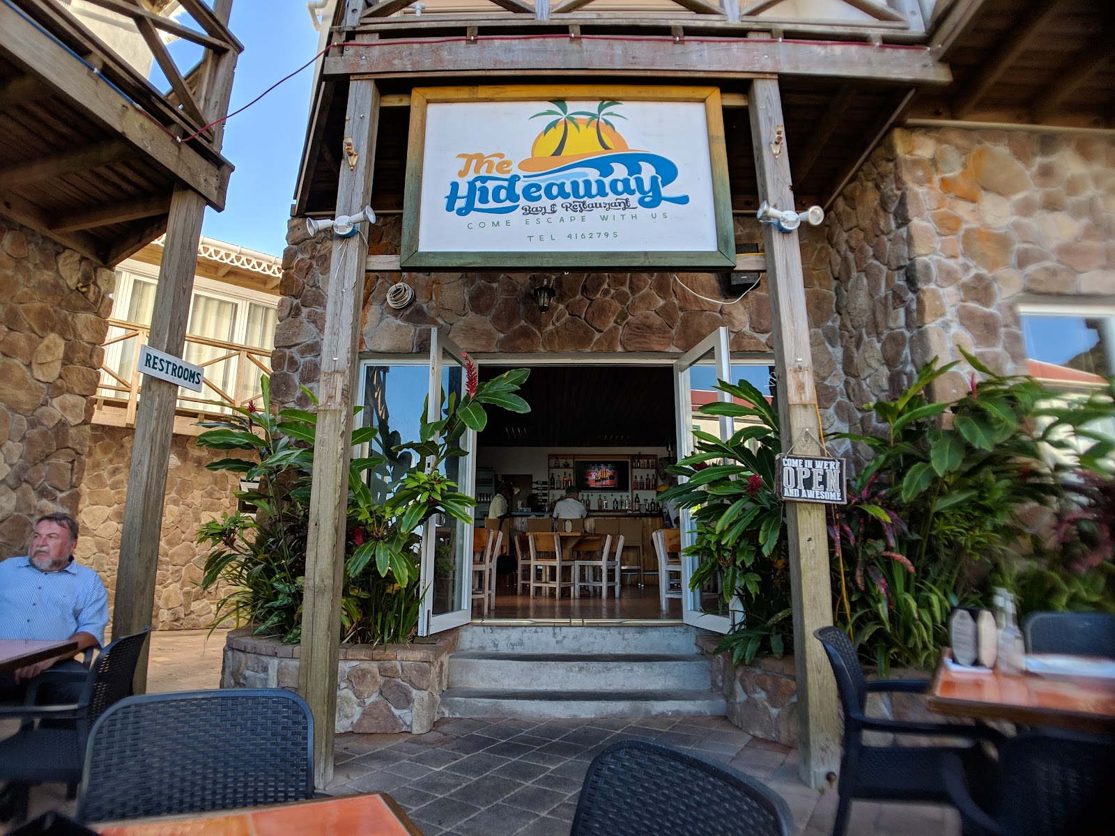 Hideaway Bar & Grill