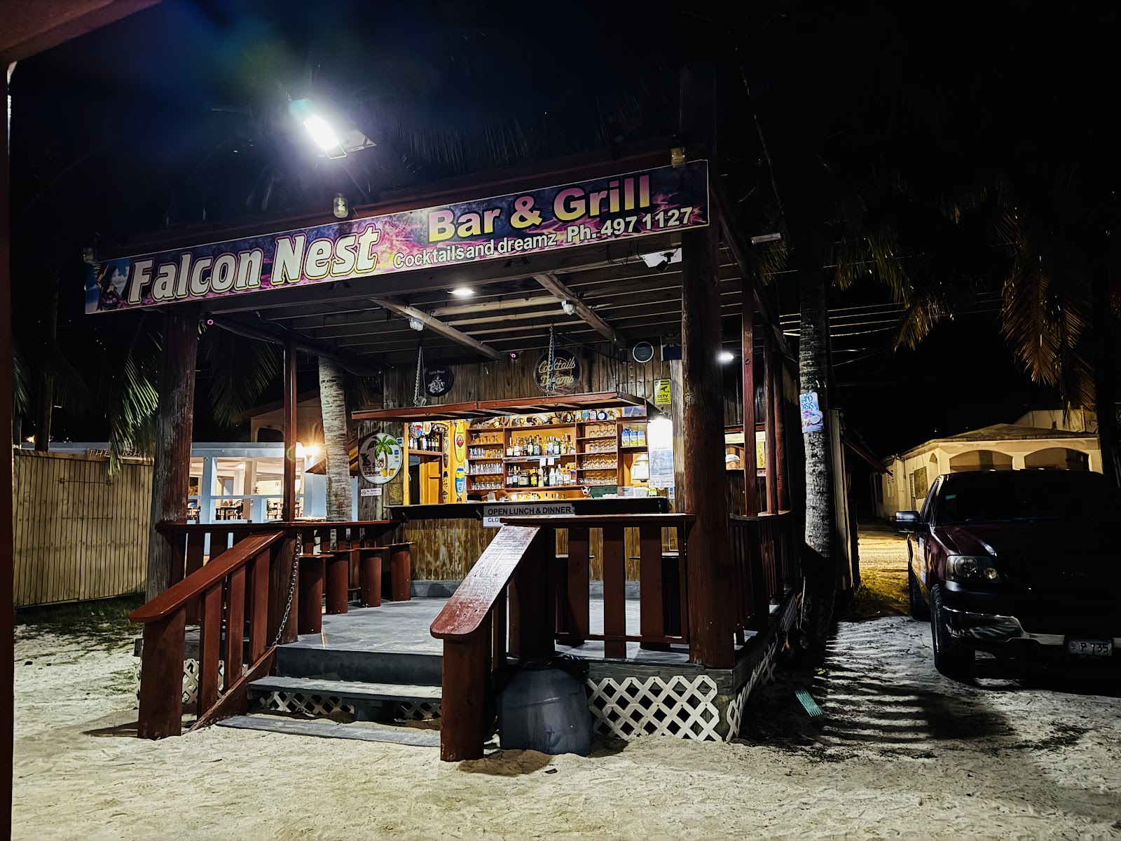 Falcon Nest | Bar & Grill