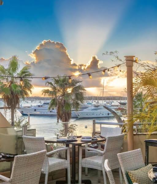 La Terrasse Rooftop Restaurant